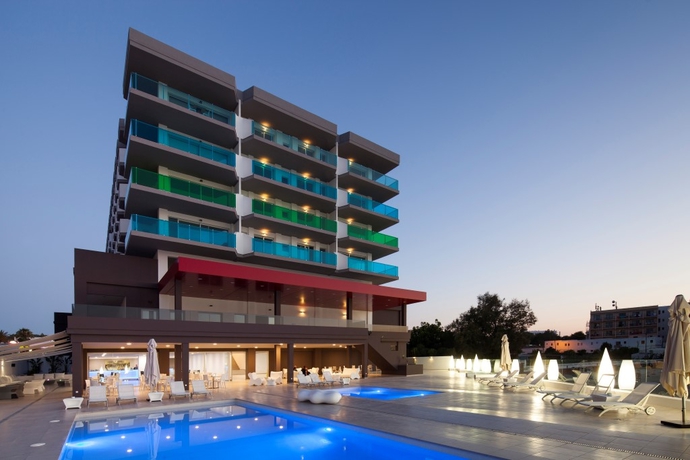 Imagen general del Hotel AxelBeach Ibiza Suites Apartments Spa and Beach Club - Adults Only. Foto 7