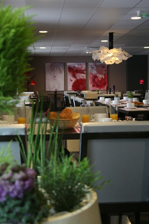 Imagen del bar/restaurante del Hotel Ax'hotel. Foto 4