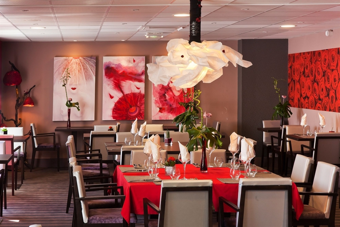 Imagen del bar/restaurante del Hotel Ax'hotel. Foto 5