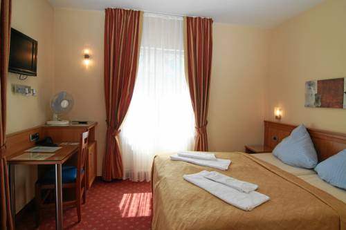 Imagen de la habitación del Hotel Axion. Foto 6