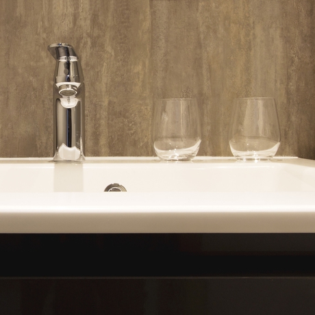 Imagen de la habitación del Hotel Axis. Foto 11