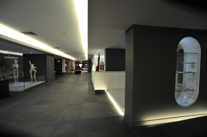 Imagen de los interiores del Hotel Axis Ofir Beach Resort. Foto 6