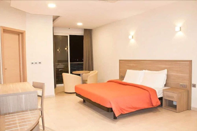 Imagen de la habitación del Hotel Axis Suites. Foto 11