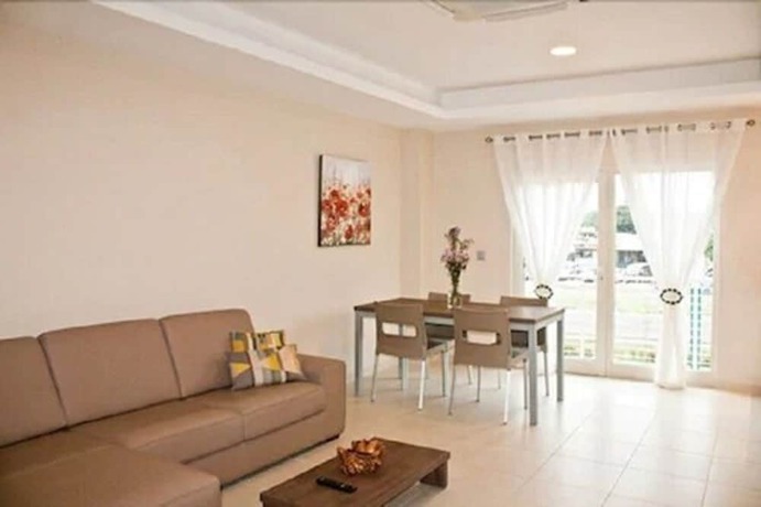 Imagen de la habitación del Hotel Axis Suites. Foto 14