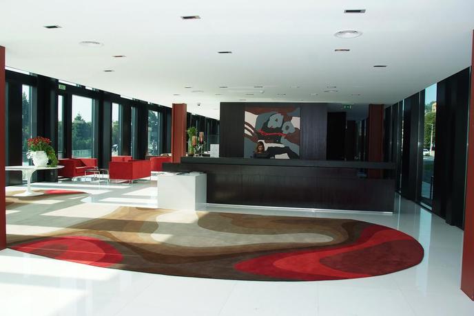 Imagen general del Hotel Axis Viana Business and Spa. Foto 3