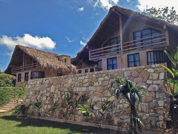 Imagen de los exteriores del Hotel Axkan Arte Palenque. Foto 13