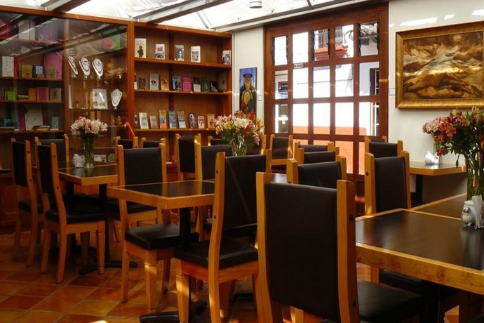 Imagen general del Hotel Axkan Arte San Cristobal. Foto 2