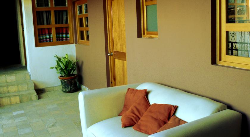 Imagen general del Hotel Axkan Express. Foto 1