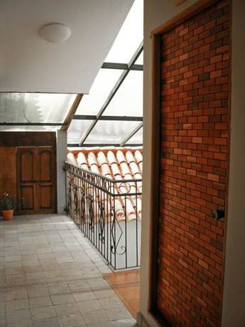 Imagen de los interiores del Hotel Axkan Express. Foto 5