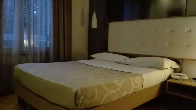 Imagen de la habitación del Hotel Axolute Comfort. Foto 9