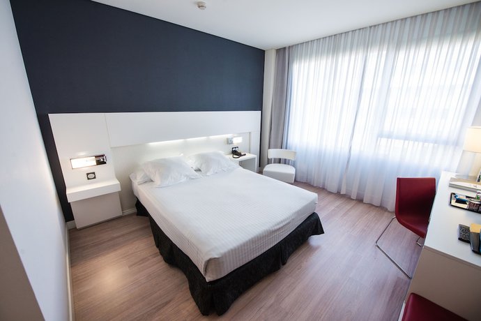 Imagen de la habitación del Hotel Axor Feria. Foto 3