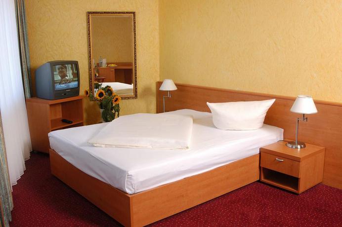 Imagen de la habitación del Hotel Axxon. Foto 7