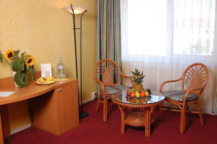 Imagen de la habitación del Hotel Axxon. Foto 8