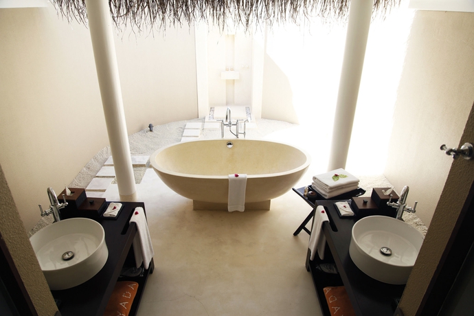 Imagen de la habitación del Hotel Ayada Maldives. Foto 11