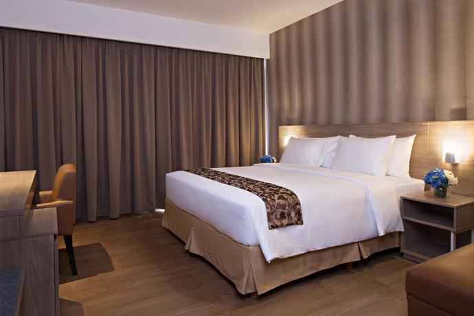 Imagen de la habitación del Hotel Ayaka Suites. Foto 7