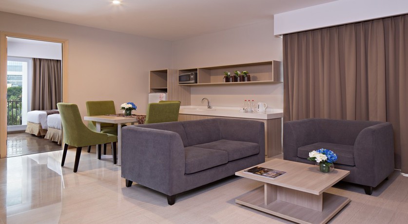 Imagen de la habitación del Hotel Ayaka Suites. Foto 10