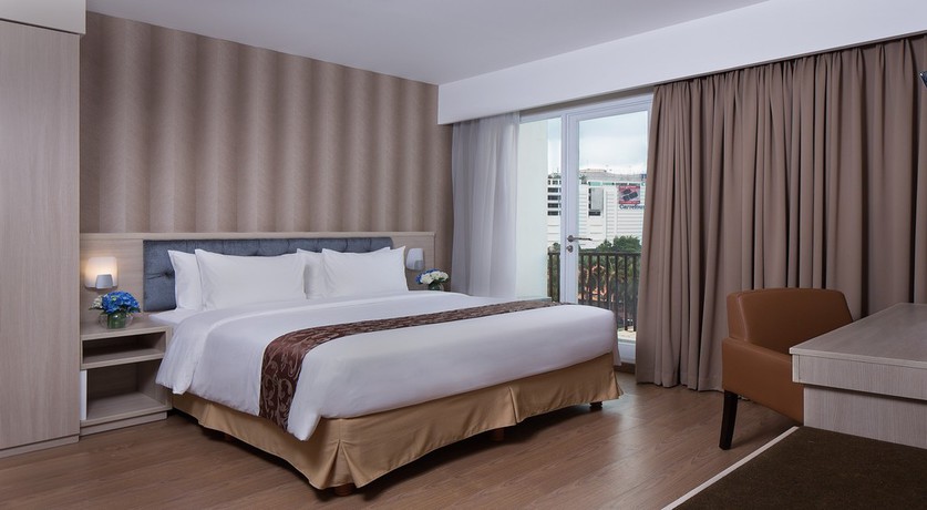 Imagen de la habitación del Hotel Ayaka Suites. Foto 12