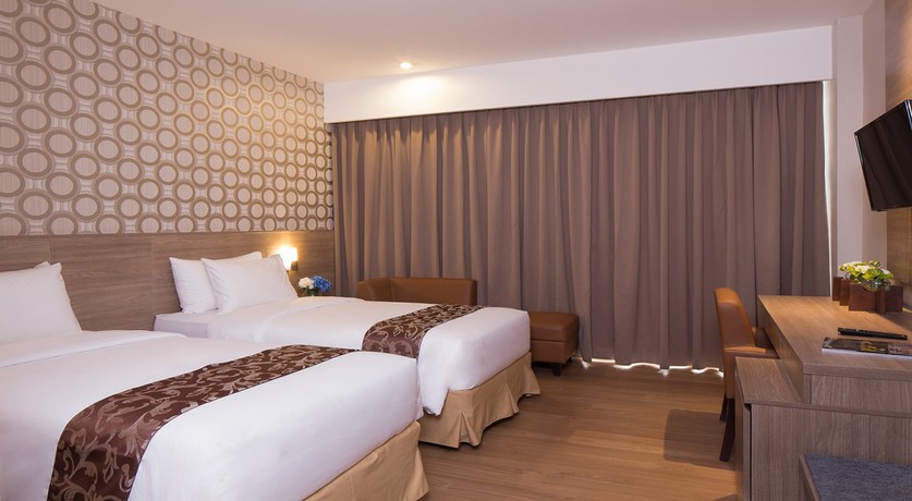 Imagen de la habitación del Hotel Ayaka Suites. Foto 15