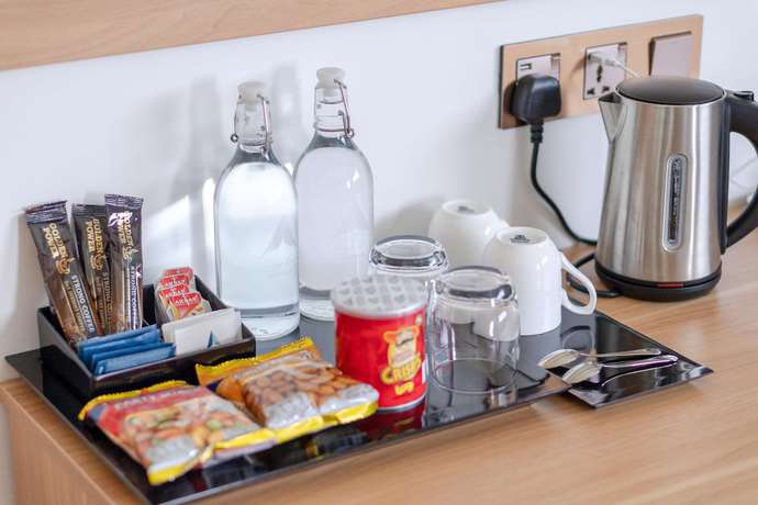 Imagen de la habitación del Hotel Ayala Ocean View. Foto 6