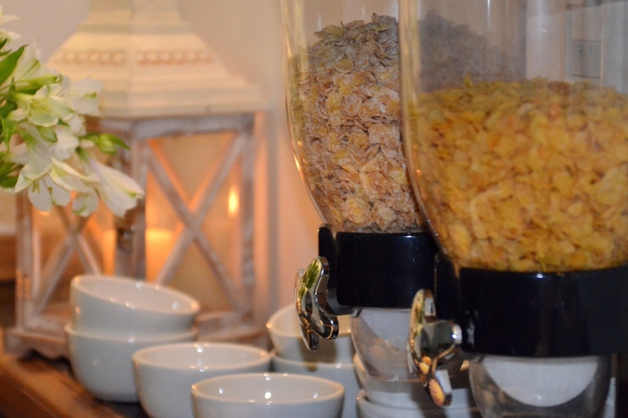 Imagen del bar/restaurante del Hotel Ayamitre. Foto 2