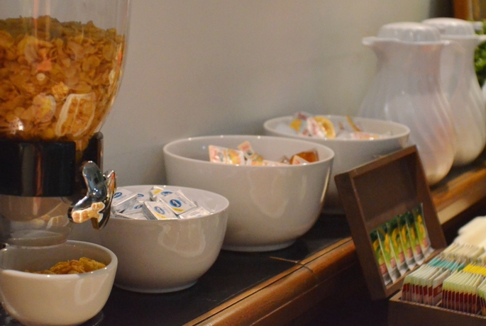 Imagen del bar/restaurante del Hotel Ayamitre. Foto 7