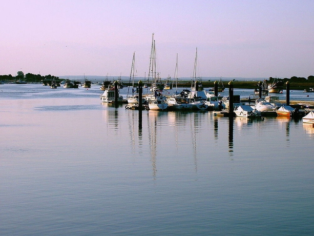 Imagen de los exteriores del Hotel Ayamontino. Foto 15