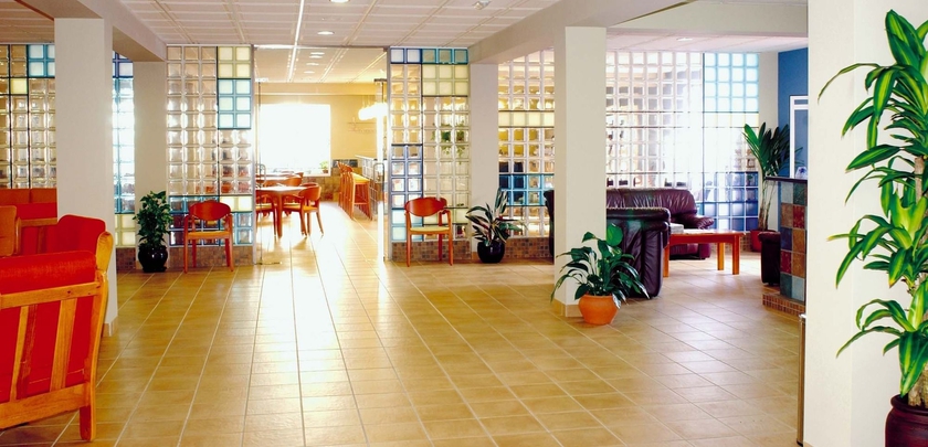 Imagen de los interiores del Hotel Ayamontino. Foto 17