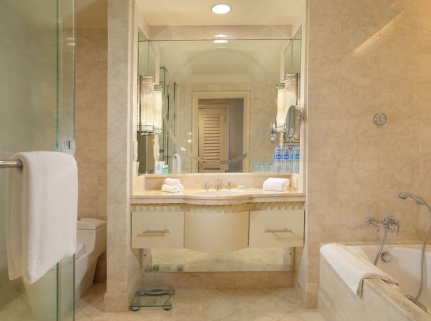 Imagen de la habitación del Hotel Ayana Midplaza Jakarta. Foto 8