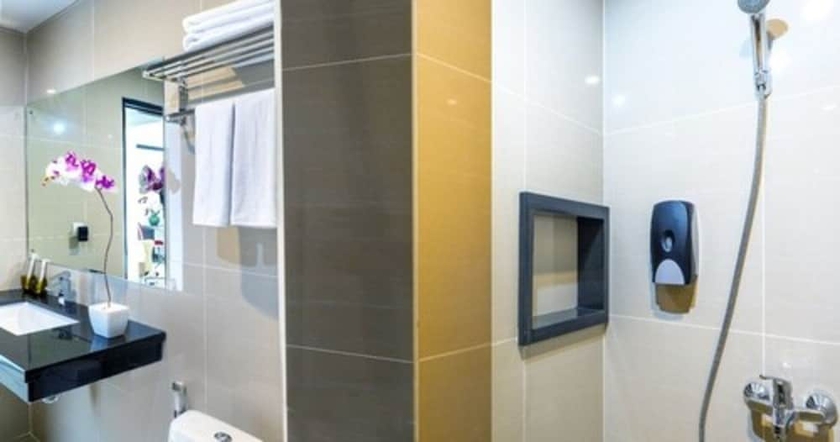 Imagen de la habitación del Hotel Ayani Banda Aceh. Foto 16