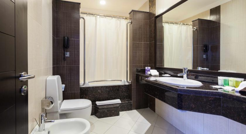 Imagen general del Hotel Ayass. Foto 11