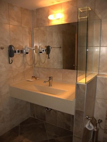 Imagen de la habitación del Hotel Ayata. Foto 2