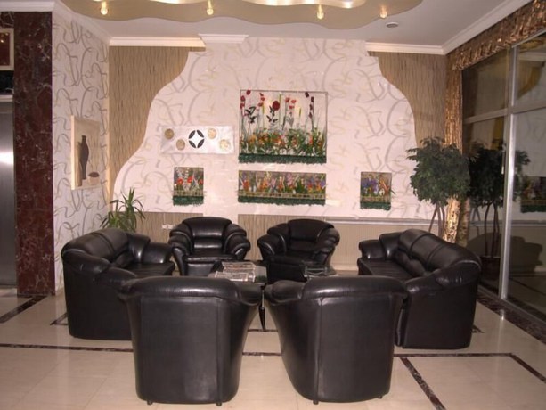 Imagen de los interiores del Hotel Ayata. Foto 19