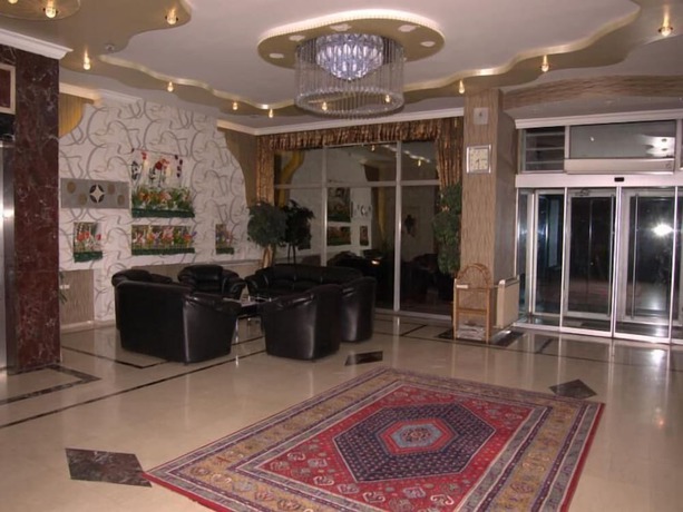 Imagen de los interiores del Hotel Ayata. Foto 20
