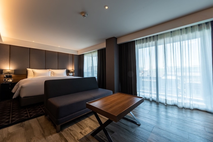 Imagen de la habitación del Hotel Ayathorn Bangkok. Foto 15