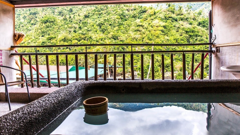 Imagen de la habitación del Hotel Ayawan Hot Spring Resort. Foto 5