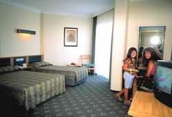 Imagen de la habitación del Hotel Aydinbey Relax. Foto 2