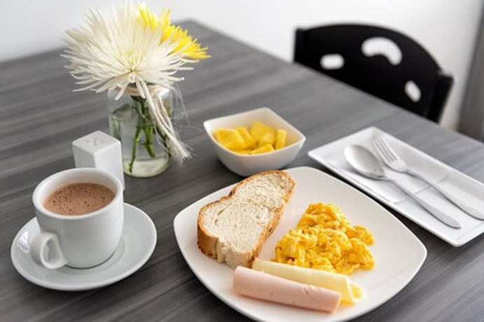 Imagen del bar/restaurante del Hotel Ayenda 1063 Golden. Foto 3