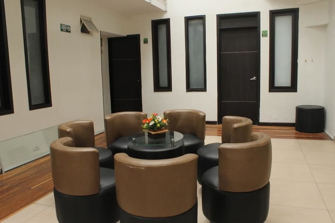 Imagen de los interiores del Hotel Ayenda 1072 Quality Comfort House. Foto 13