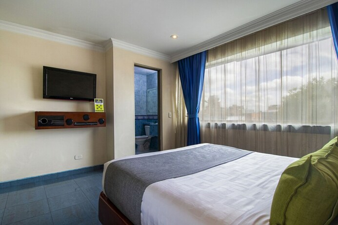 Imagen de la habitación del Hotel Ayenda 1084 Palacio Real. Foto 17