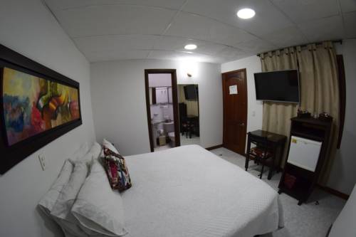 Imagen de la habitación del Hotel Ayenda 1133 Casa Polty. Foto 2