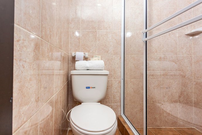 Imagen de la habitación del Hotel Ayenda Agustin Plaza. Foto 8