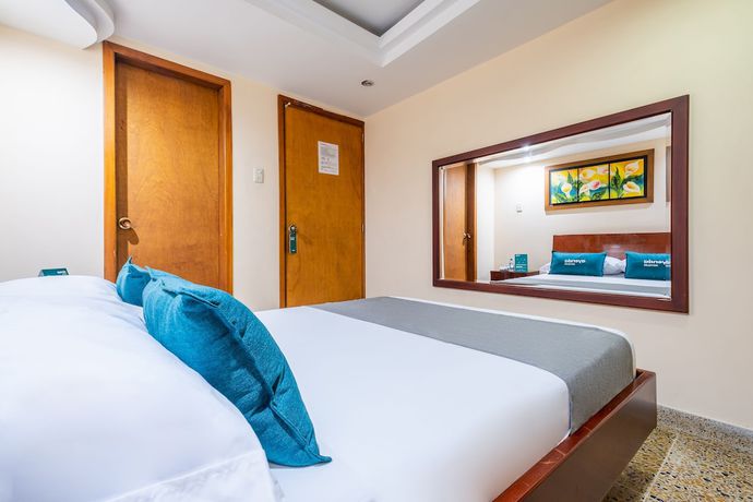 Imagen de la habitación del Hotel Ayenda Almirante. Foto 5