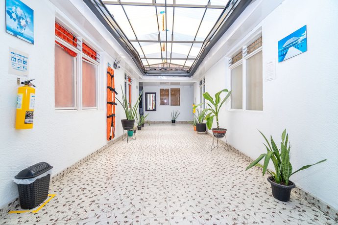 Imagen de los interiores del Hotel Ayenda Bariloche La 22. Foto 10