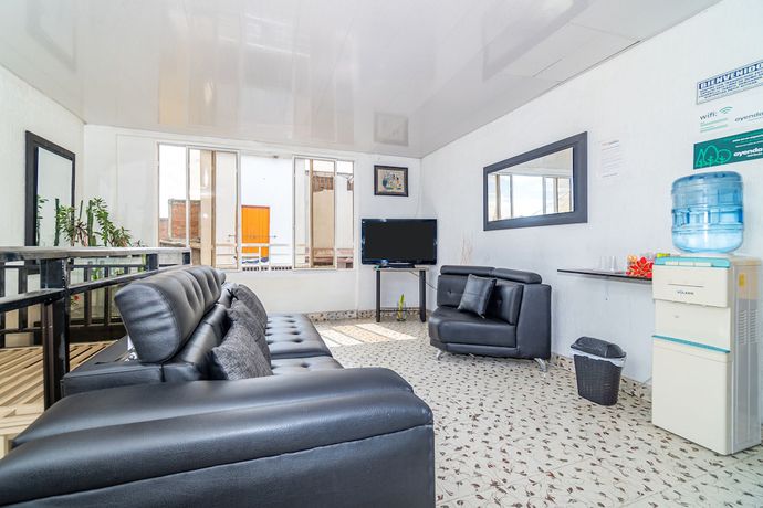 Imagen de los interiores del Hotel Ayenda Bariloche La 22. Foto 11