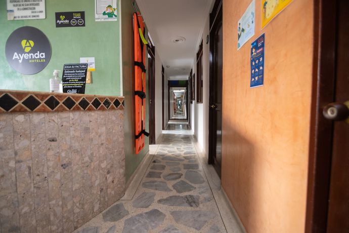 Imagen de los interiores del Hotel Ayenda Calypso 1142. Foto 19