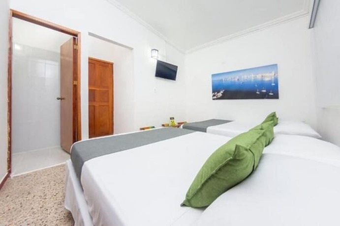 Imagen de la habitación del Hotel Ayenda Casa Cano 1805. Foto 10