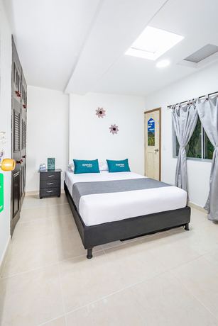 Imagen de la habitación del Hotel Ayenda Fundadores 1906. Foto 8