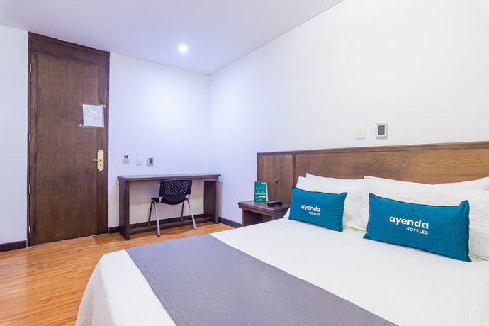 Imagen de la habitación del Hotel Ayenda Las 4 Estaciones. Foto 4