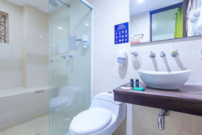 Imagen de la habitación del Hotel Ayenda Las 4 Estaciones. Foto 11