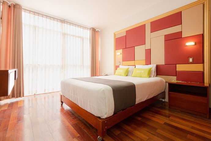 Imagen de la habitación del Hotel Ayenda Montreal Miraflores. Foto 4